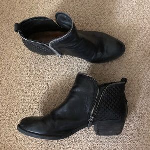 Lucky Brand western boots
